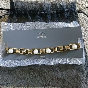 Express spike choker